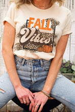 Load image into Gallery viewer, FALL VIBES PUMPKIN LEOPARD GRAPHIC TEE
