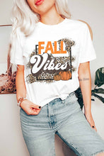 Load image into Gallery viewer, FALL VIBES PUMPKIN LEOPARD GRAPHIC TEE
